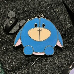 Eeyore pin Disney